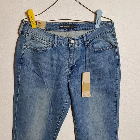 Levis Demi Curve Womans Classic Bootcut Jeans 14/32 - Picture 3 of 10